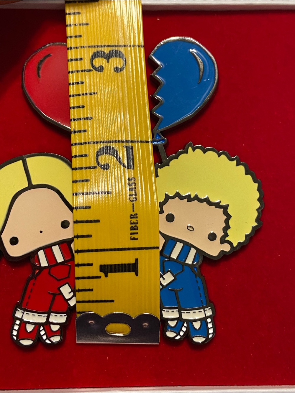 Sanrio Patty & Jimmy Enamel Pin Set - Red & Blue - Picture 5 of 5
